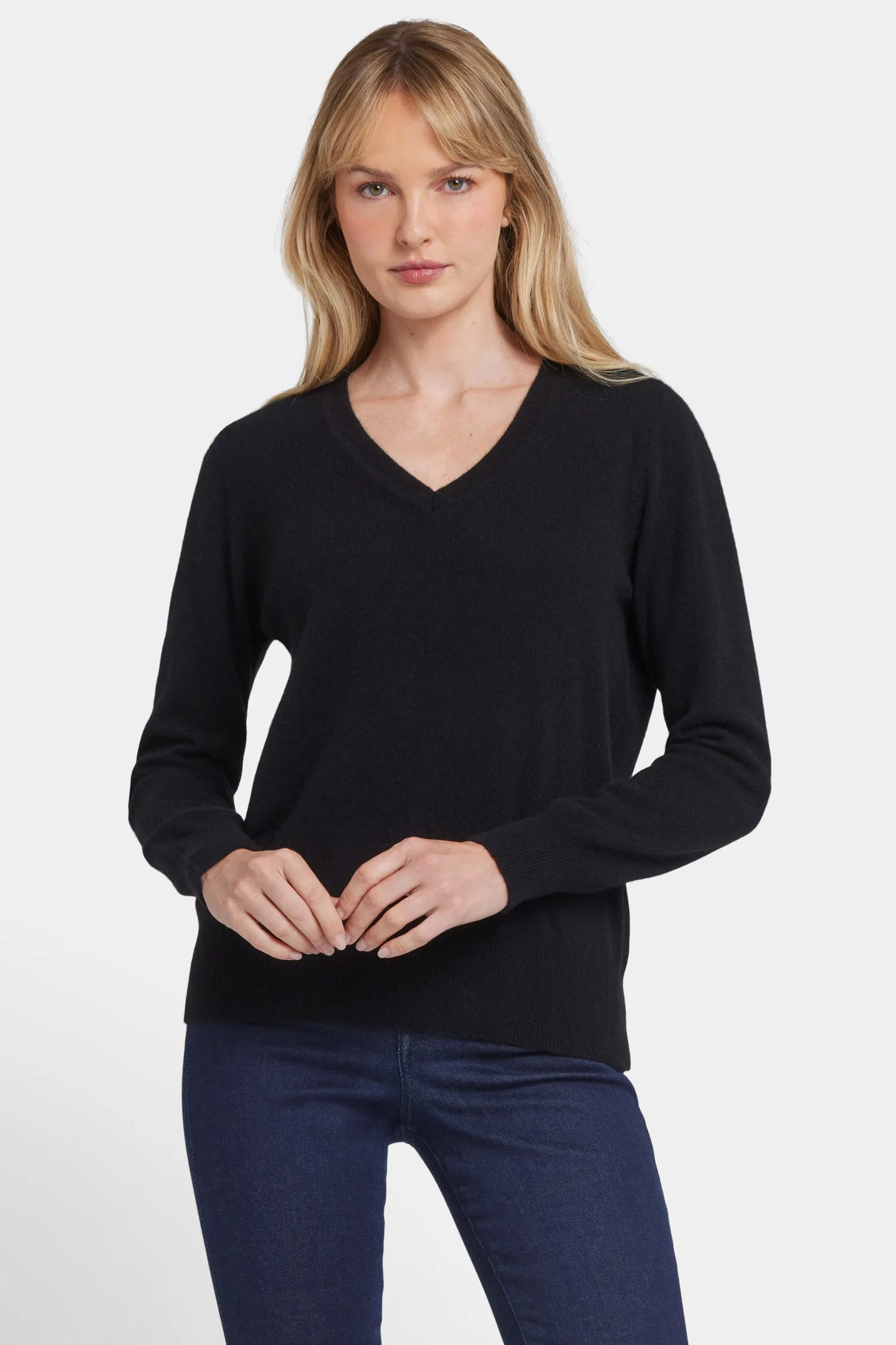 Cashmere Classic V-Neck Sweater - Black