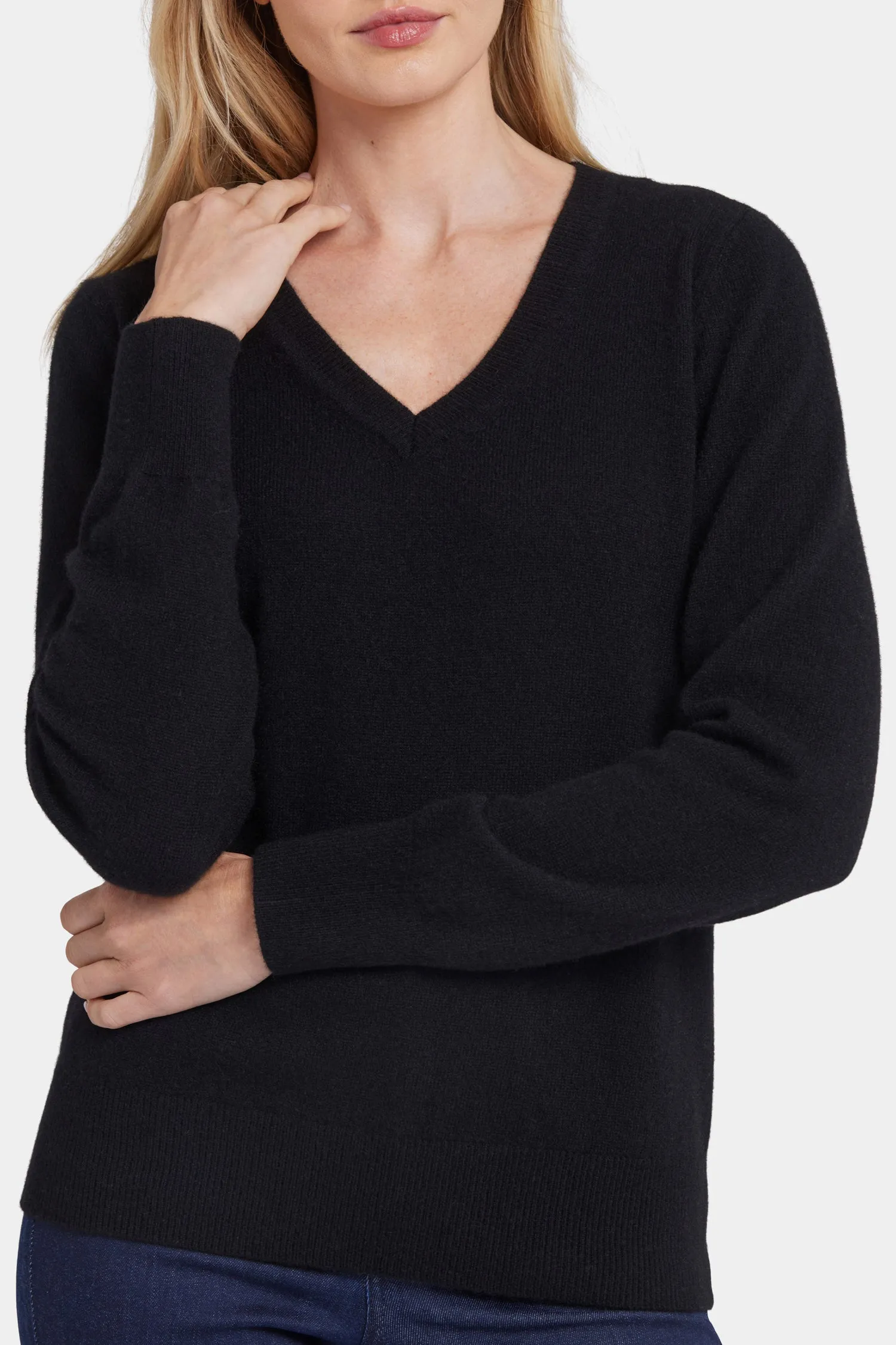 Cashmere Classic V-Neck Sweater - Black