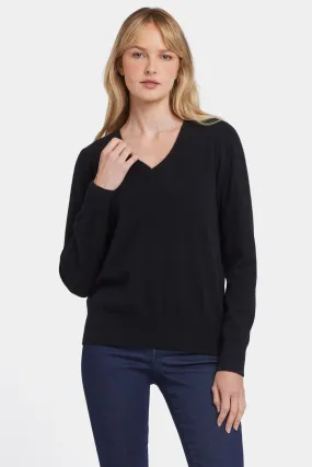 Cashmere Classic V-Neck Sweater - Black