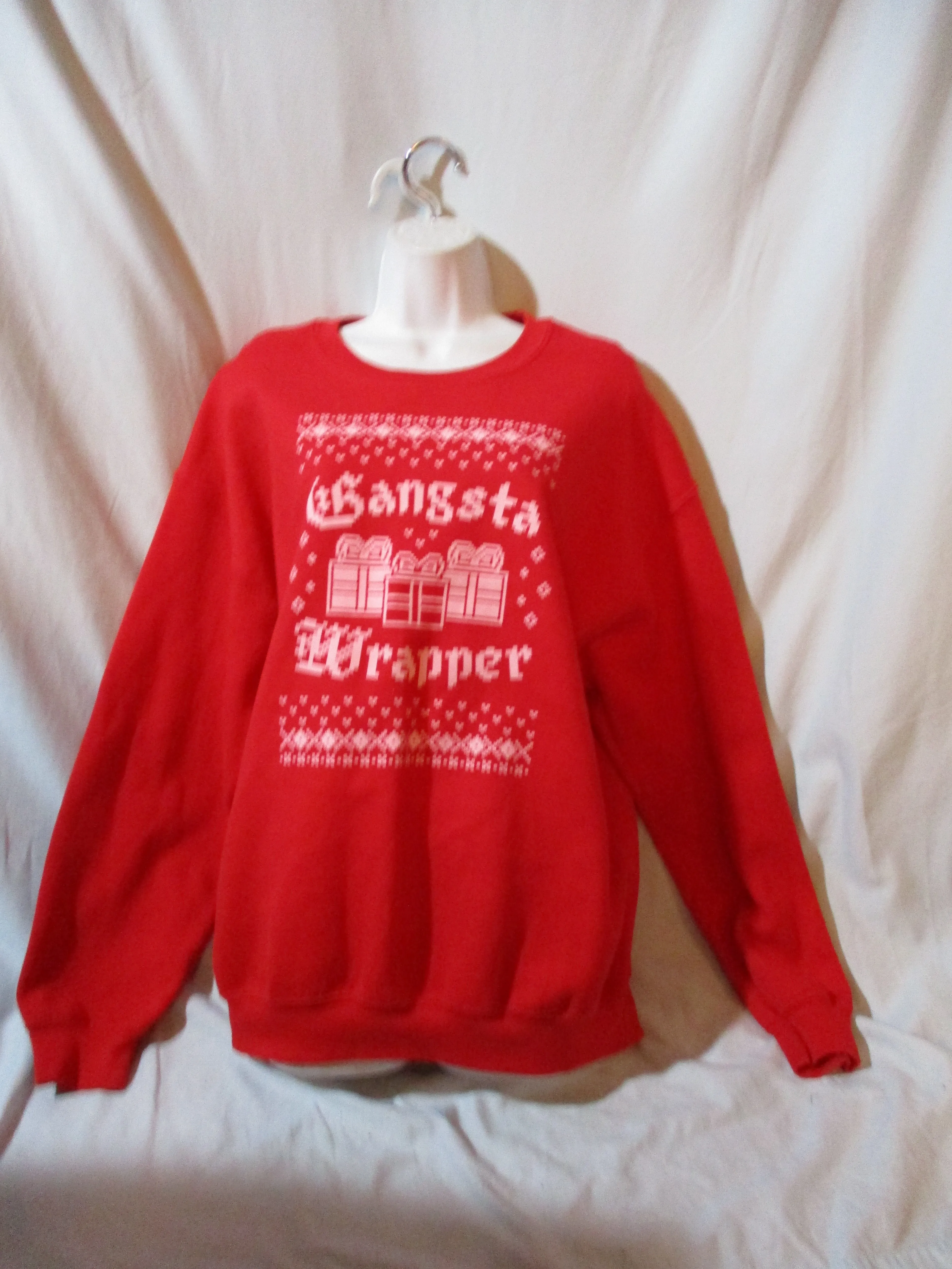 GANGSTA WRAPPER Christmas Holiday Sweatshirt Red L Humor Gift Present